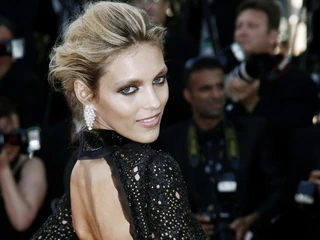 anja rubik smokey