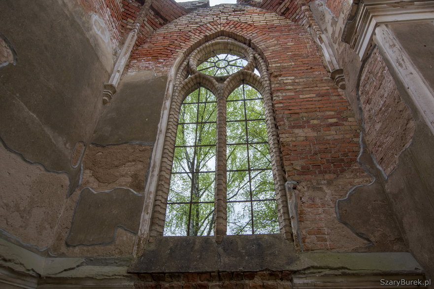 Ruiny kościoła św. Antoniego w Jałówce