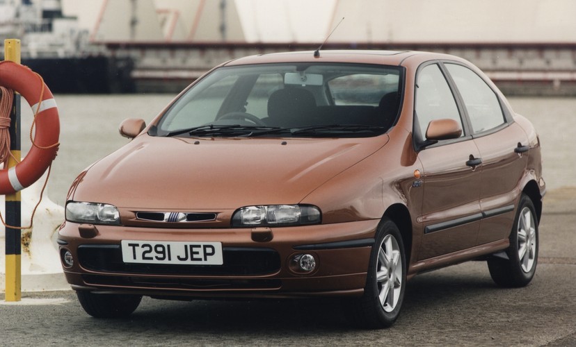 Fiat bravo/brava (na zdjęciu) - 69. miejsce w kategorii aut 10-11 letnich