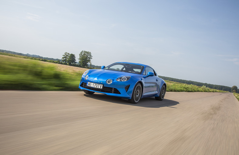 Alpine A110 - ma styl, superosiągi i... historię