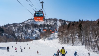 13 metrów śniegu każdej zimy. poznaj najbardziej śnieżne miejsce na zi