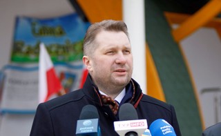 Czarnek o nauce dzieci z Ukrainy: Jesteśmy otwarci na sugestie zmian legislacyjnych