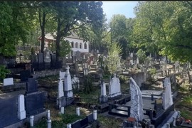 Da li deca i trudnice TREBA DA IDU NA GROBLJE? Zbog strogih pravila se veruje će im se ovo dogoditi, a evo ŠTA KAŽU SVEŠTENICI