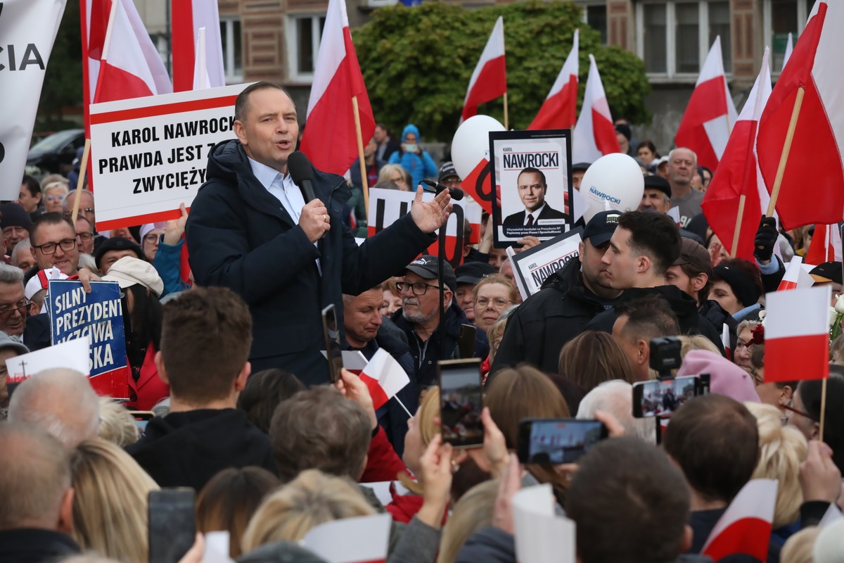 Karol Nawrocki podczas spotkania wyborczego