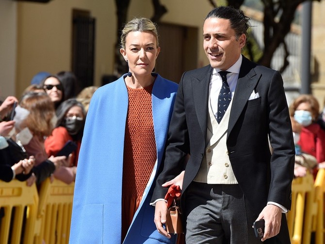 Marta Ortega sa suprugom Karlosom 