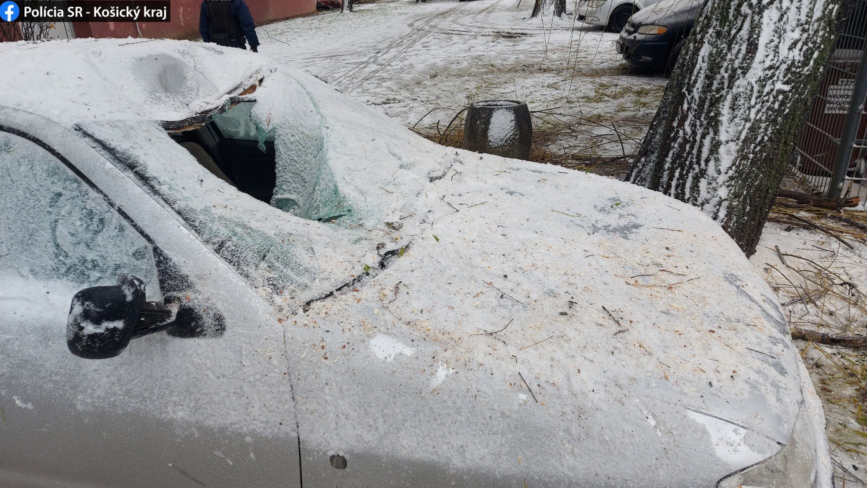 Východ zasypal sneh. Momentálne najhoršia situácia je v okrese Košice okolie.