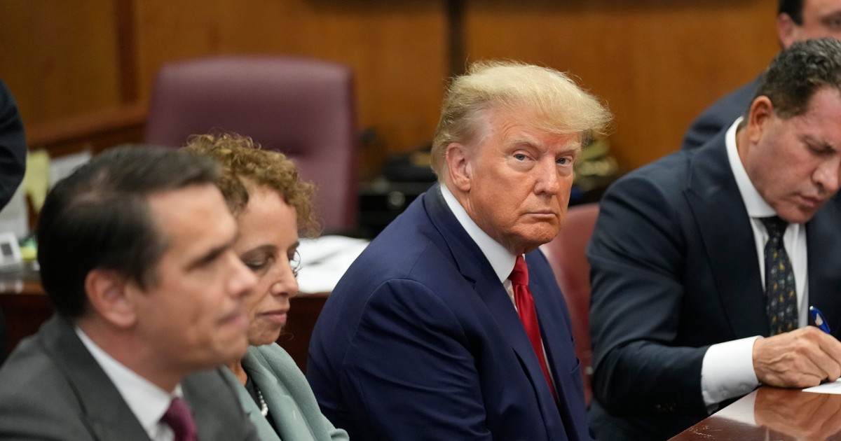 Trump claimed courthouse workers weeped at his arraignment. A law ...