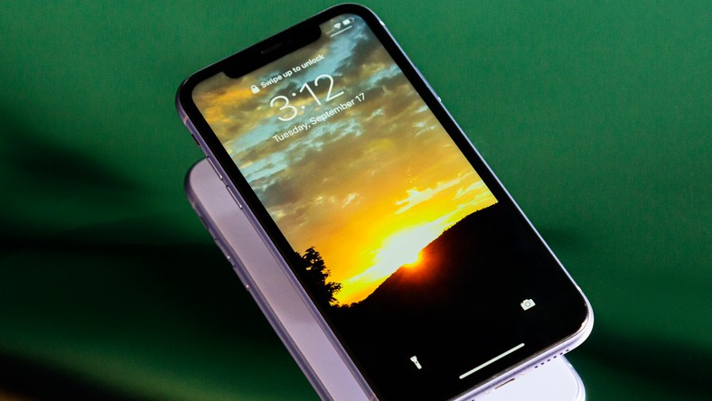 Apple iPhone 11