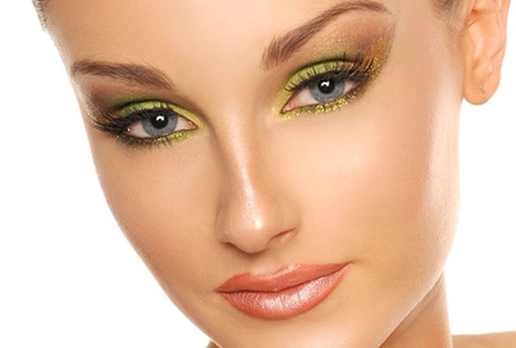 Makijaż w kolorze limonki – instrukcja przygotowania