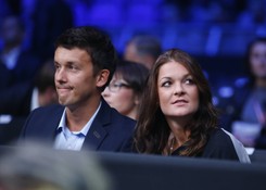 Mąż Radwańskiej zdradził, że jego żona nadal leży w łóżku i nie trenuje