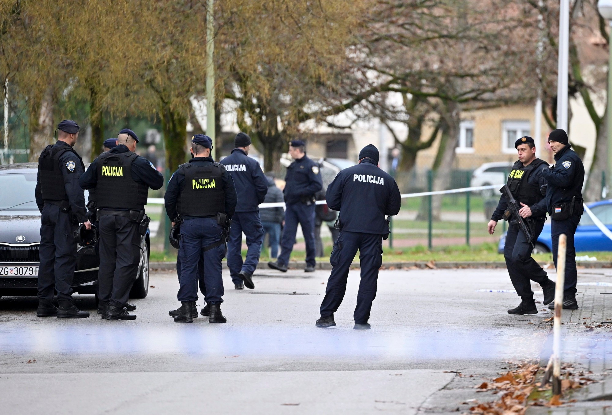 Pri útoku nožom na základnej škole v Záhrebe zomrelo dieťa.