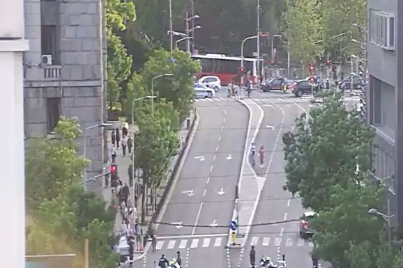 (FOTO) Takovska ulica zatvorena za saobraćaj zbog skupa ispred RTS