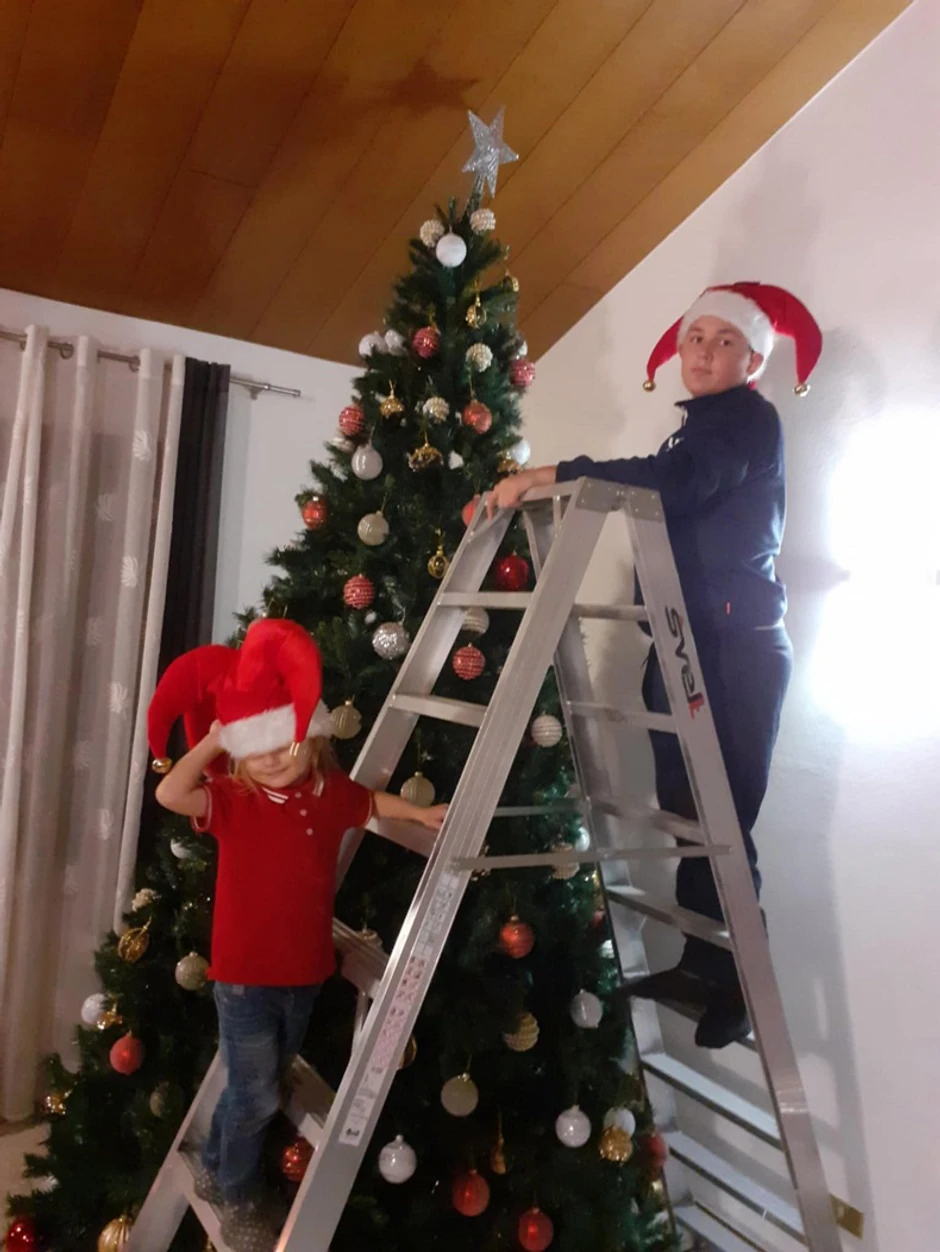 "Kad spremamo proslavu praznika svi učestvujemo u pripremanju hrane i dekoracije"