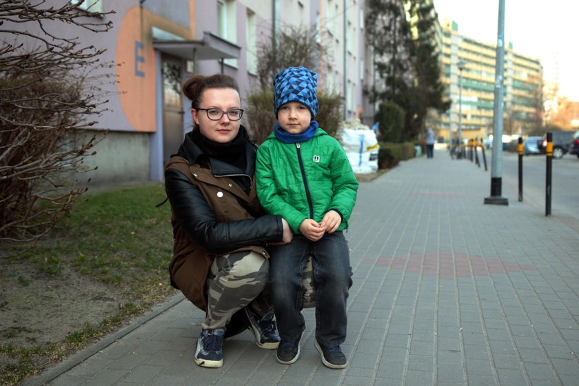  Aleksandra Bieńskowska (32 l.) z synem Wiktorem (5 l.) 