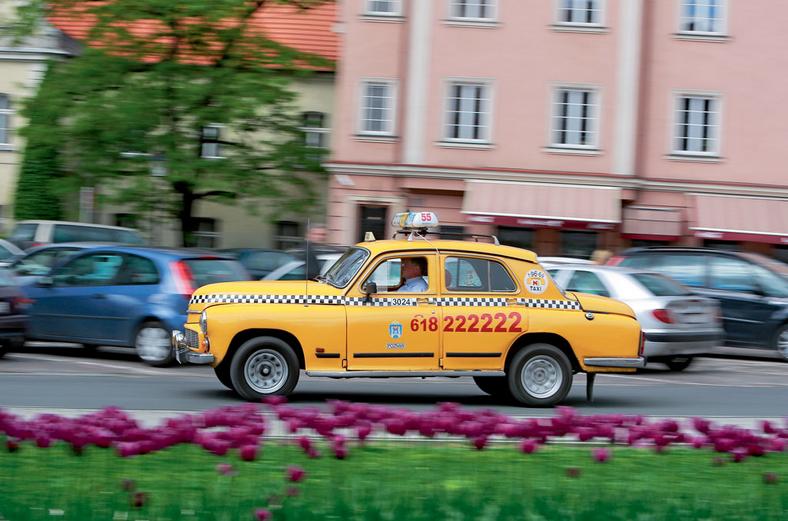 Jazda z panem Krzysztofem kosztuje tyle, co normalny kurs każdą inną taksówką poznańskiej korporacji