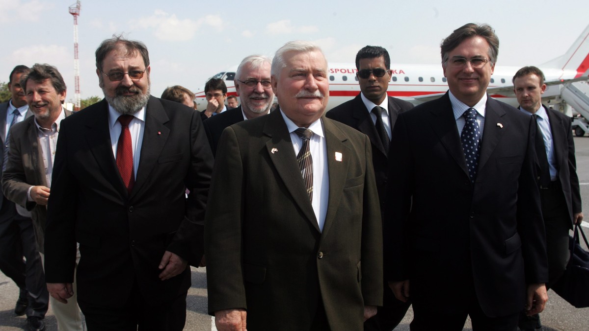 Był prezydent Lech Wałęsa zachęcał w Tunezji do wyrównywania szans między biednymi i bogatymi oraz skierowania środków na zmniejszanie bezrobocia. Tunezyjska ulica właśnie tego się domaga.