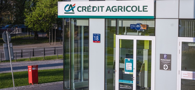 Awaria Credit Agricole. Bank nalicza transakcje podwójnie