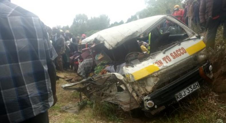 Wreckage of matatu at Dundori area along Nakuru-Nyahururu highway