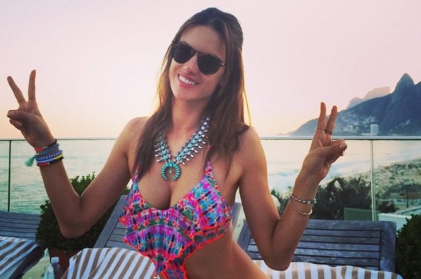 Alessandra Ambrosio w bikini