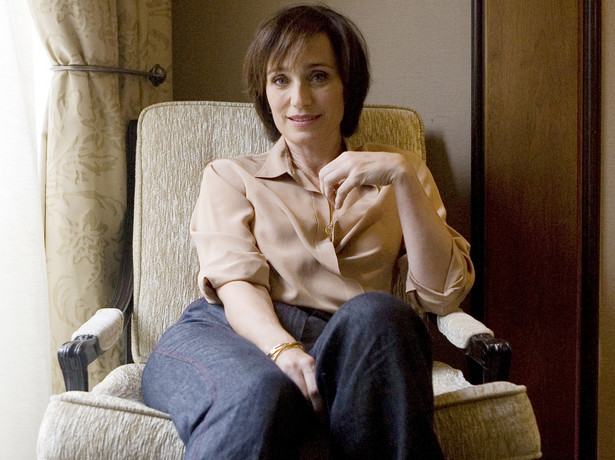 Kristin Scott Thomas jest "Z tobą i przeciw tobie"