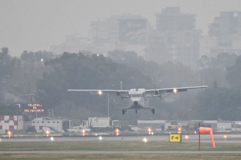Samolot Skyvan PA-51 używany do "lotów śmierci" wraca do Argentyny