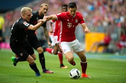 Liga niemiecka: Remis Bayernu w jubileuszowym meczu Lewandowskiego