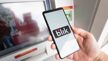 koniec z dominacją visa i mastercard w europie? polski blik przykładem