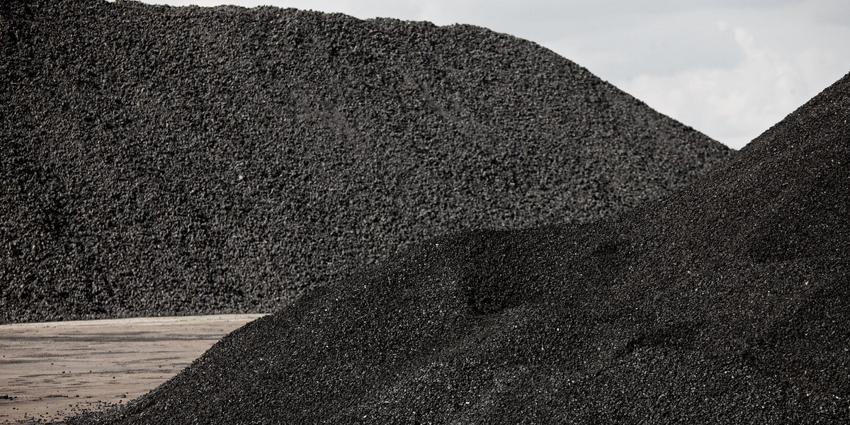W Polsce zabraknie 8 mln ton węgla. Jak rząd poradzi sobie z tym problemem?