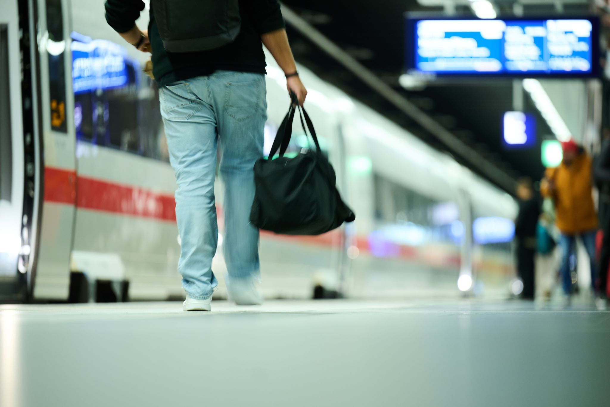 Verkehrsverbände attackieren Minister-Plan für weniger Züge