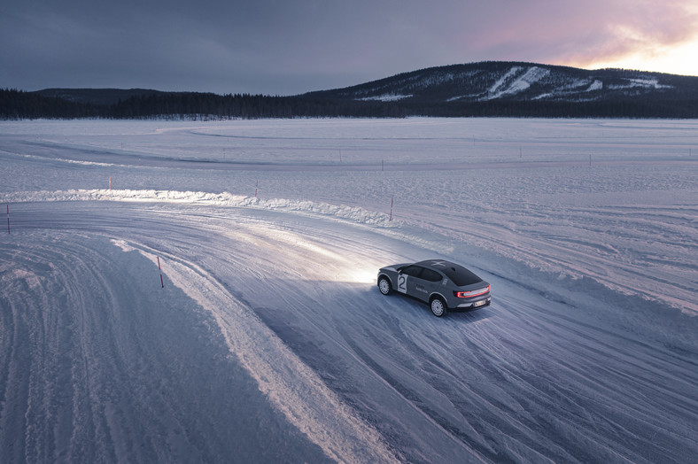 Polestar 2 Arctic Circle