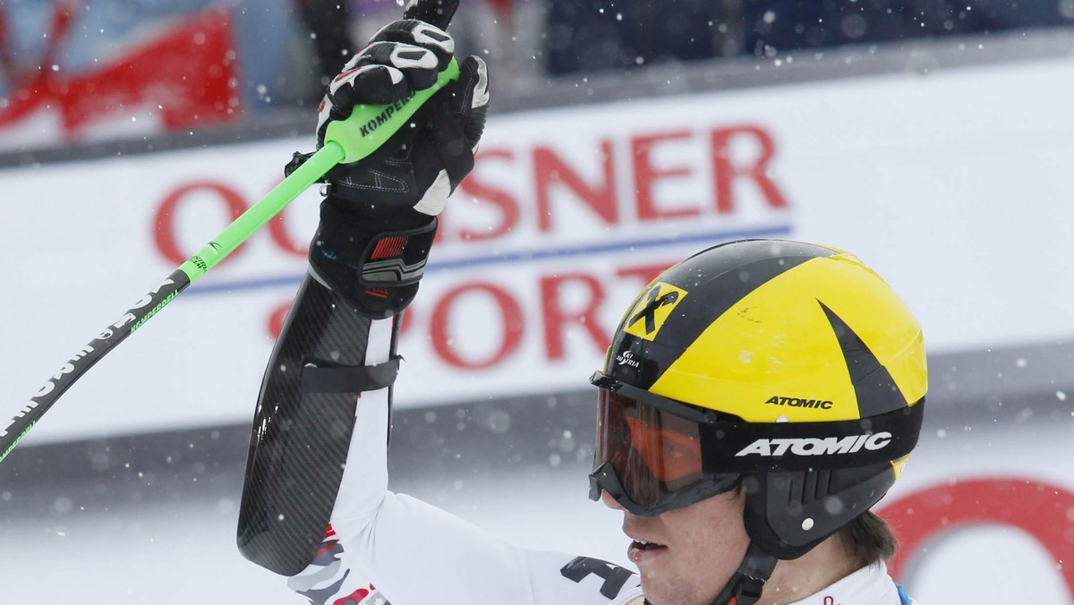 Marcel Hirscher wygrał w sobotę slalom gigant w szwajcarskim Adelboden. 22-letni Austriak triumfował po raz siódmy w karierze, a czwarty w sezonie. Dzięki temu umocnił się na prowadzeniu w klasyfikacji generalnej alpejskiego Pucharu Świata.