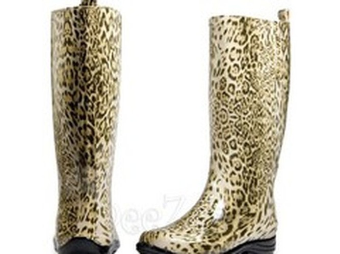 Kalosze w panterkę z butiku DeeZee.pl