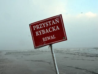 Najbardziej zadłużoną gminą jest Rewal. W 2016 roku pożyczył od Ministerstwa Finansów prawie 102 mln zł