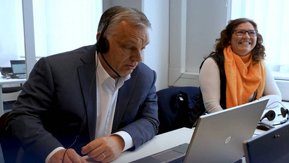 „Akar valamit a lelkemre kötni?” – Orbán Viktor telefonon csábítja szavazni az embereket