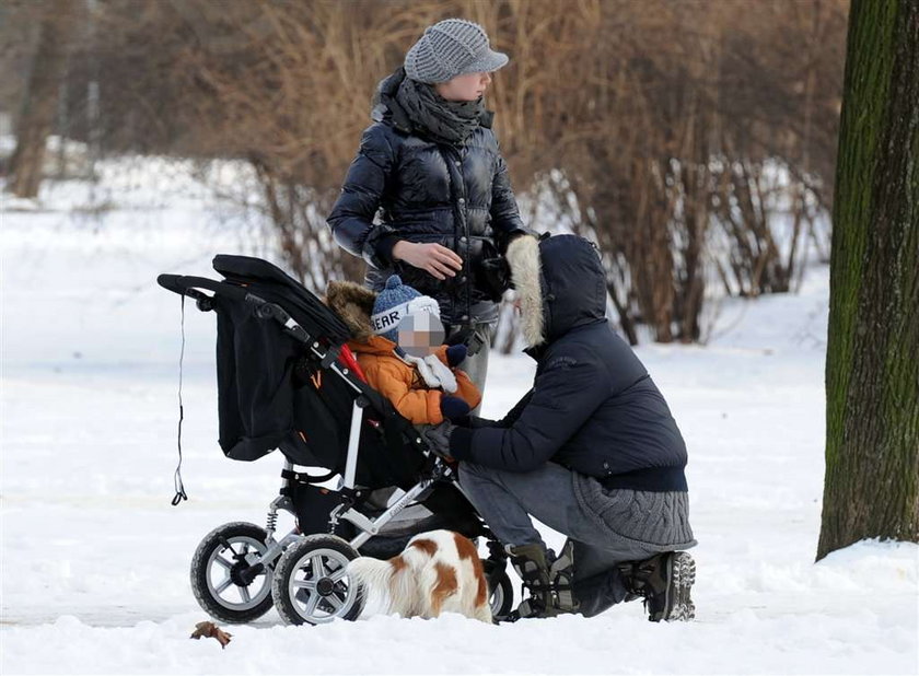 Janiak z rodziną na spacerze. Wszyscy są piękni!