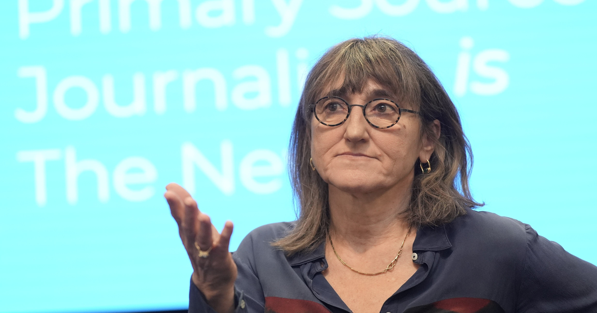 Outrage-not-reason-driving-social-media-laws-warns-peer-who-voted-for-teen-ban