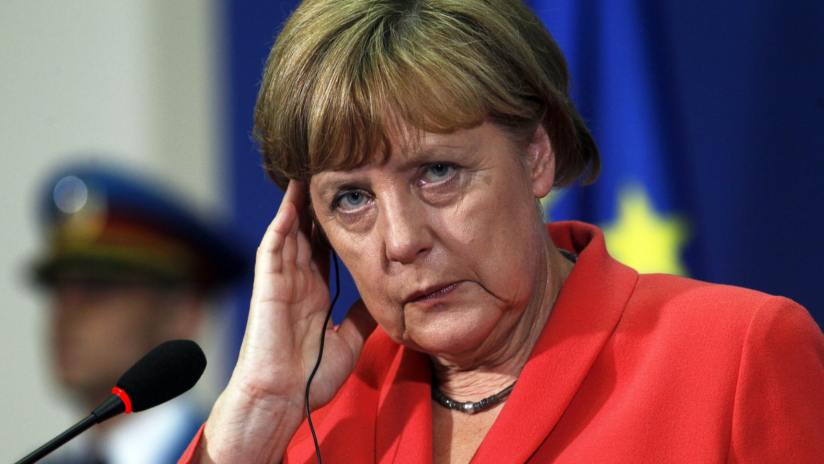 Angela Merkel obiecała władzom Serbii pomoc w przezwyciężeniu problemu uchodźców. - Serbia stała się krajem tranzytowym dla tysięcy uchodźców - powiedziała późnym wieczorem w Belgradzie kanclerz Niemiec.