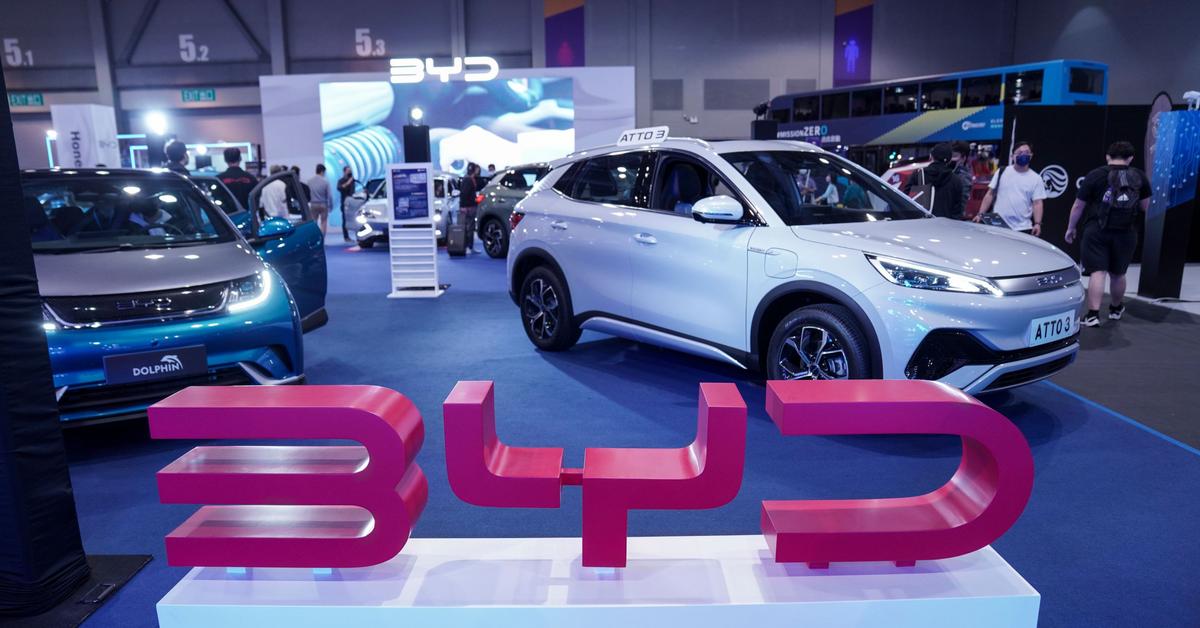 Zakaz dla chińskich aut przy jednostkach chronionych? Pekin krytykuje plany polskiej armii