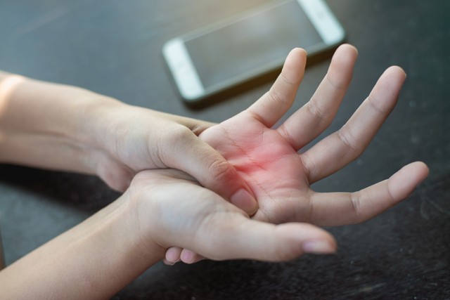 Viszlát rossz szokások: 5 ok, amiért nem kellene állandóan a telefonodat nyomkodnod