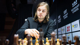 Román színekben folytathatja a legjobb magyar sakkozó:  visszautasíthatatlan szponzori ajánlatot tett Rapport Richárd elé a milliárdos üzletember