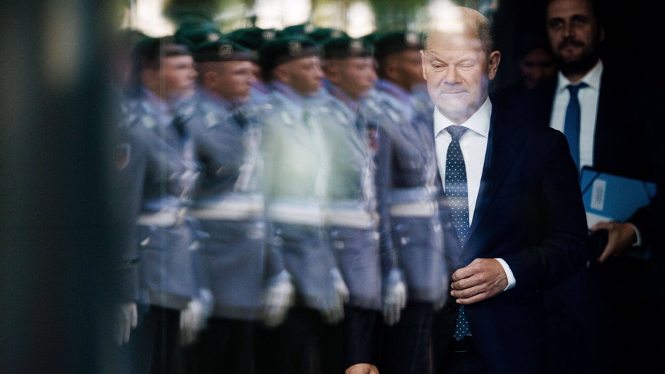 Kanclerz Niemiec Olaf Scholz ma przed sobą spore wyzwanie związane z wojskiem