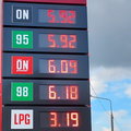 Czemu za litr paliwa wciąż płacimy mniej niż 6 zł? Stacje sprzedają poniżej kosztów zakupu