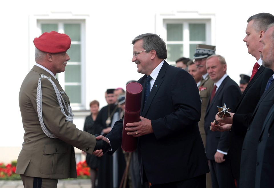 Wręczenie odznaczeń i nominacji generalskich