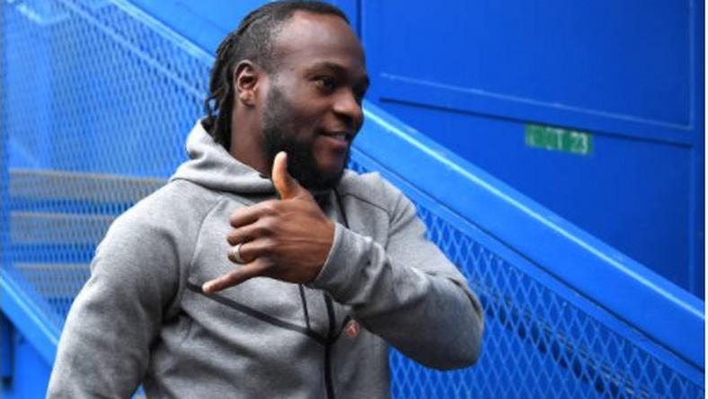 Chelsea star Victor Moses lands in Turkey to complete Fenerbahce loan move.
