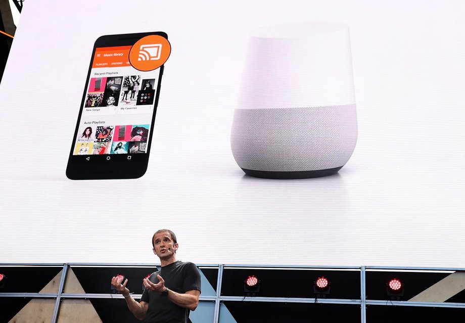 Google Home wygląda jak bezprzewodowy głośnik