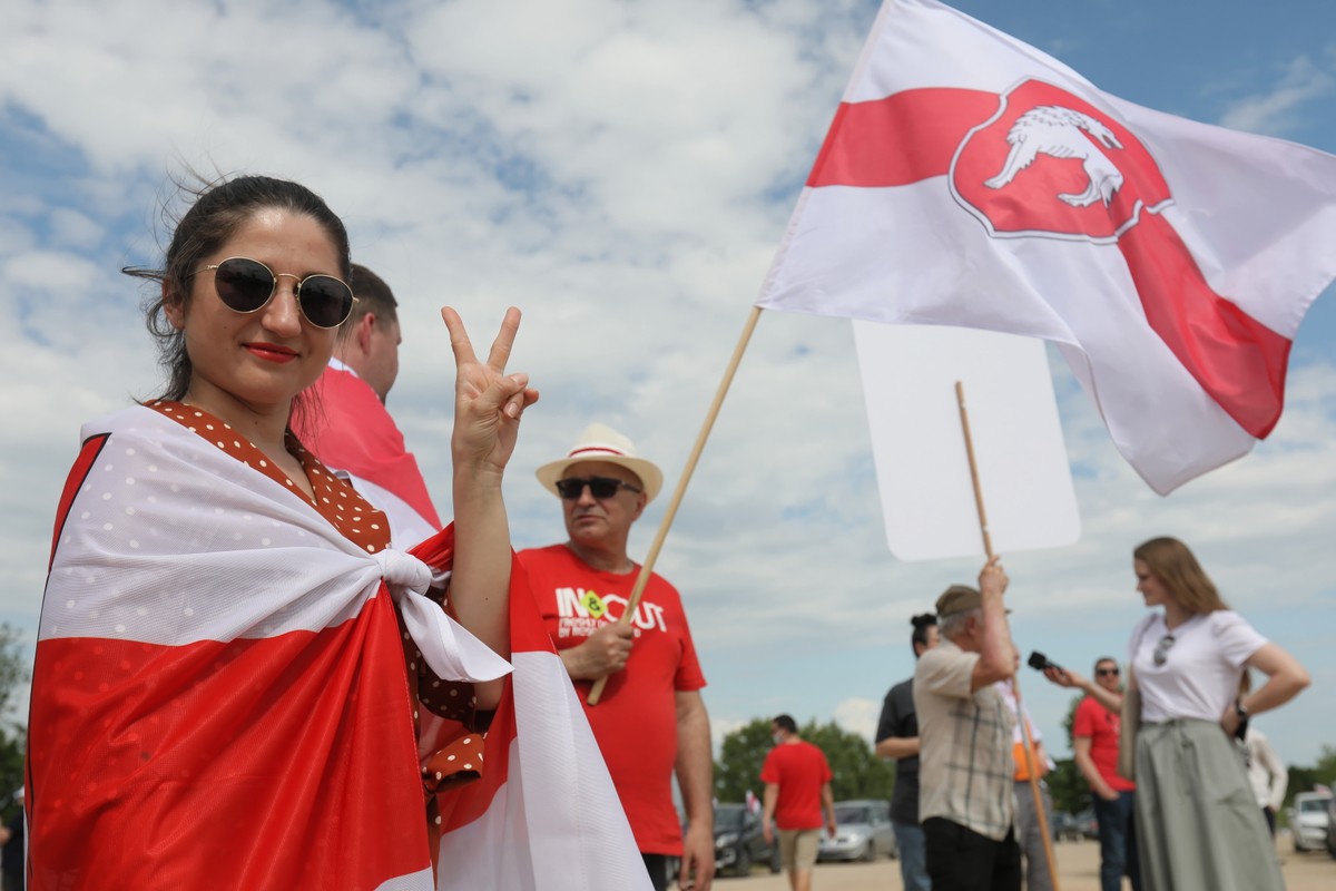 Bobrowniki, 05.06.2021. Akcja "Wiec dla wolnej Białorusi! Europo czas działać" na polsko-białoruskim przejściu granicznym Bobrowniki - Bierestowica.