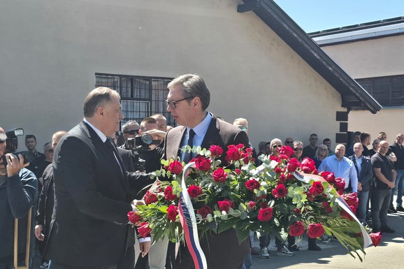 Vučić u Mrčevcima na sahrani Dodikove majke: "Dragi prijatelju, duboko saosećam u tvom bolu" (FOTO)