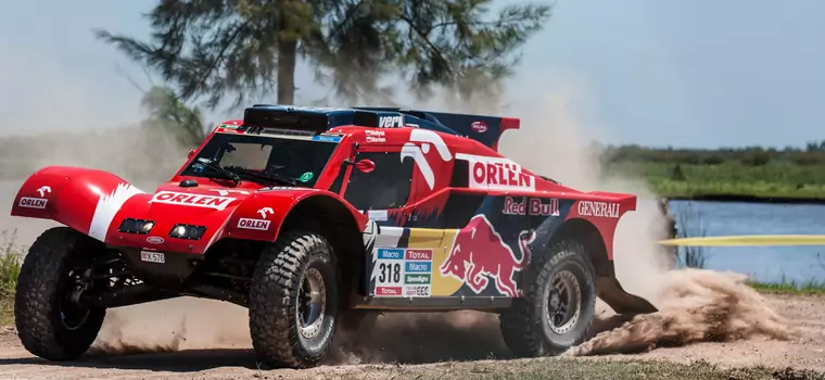 Dakar 2015: Adam Małysz w płomieniach