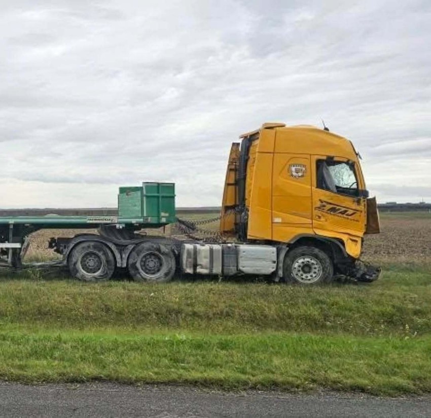 Kamion je sleteo s puta