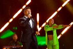 Zenek Martyniuk ma dostać 100 tys. zł. Ile za sylwestrową noc zgarnie Skolim i Kayah?